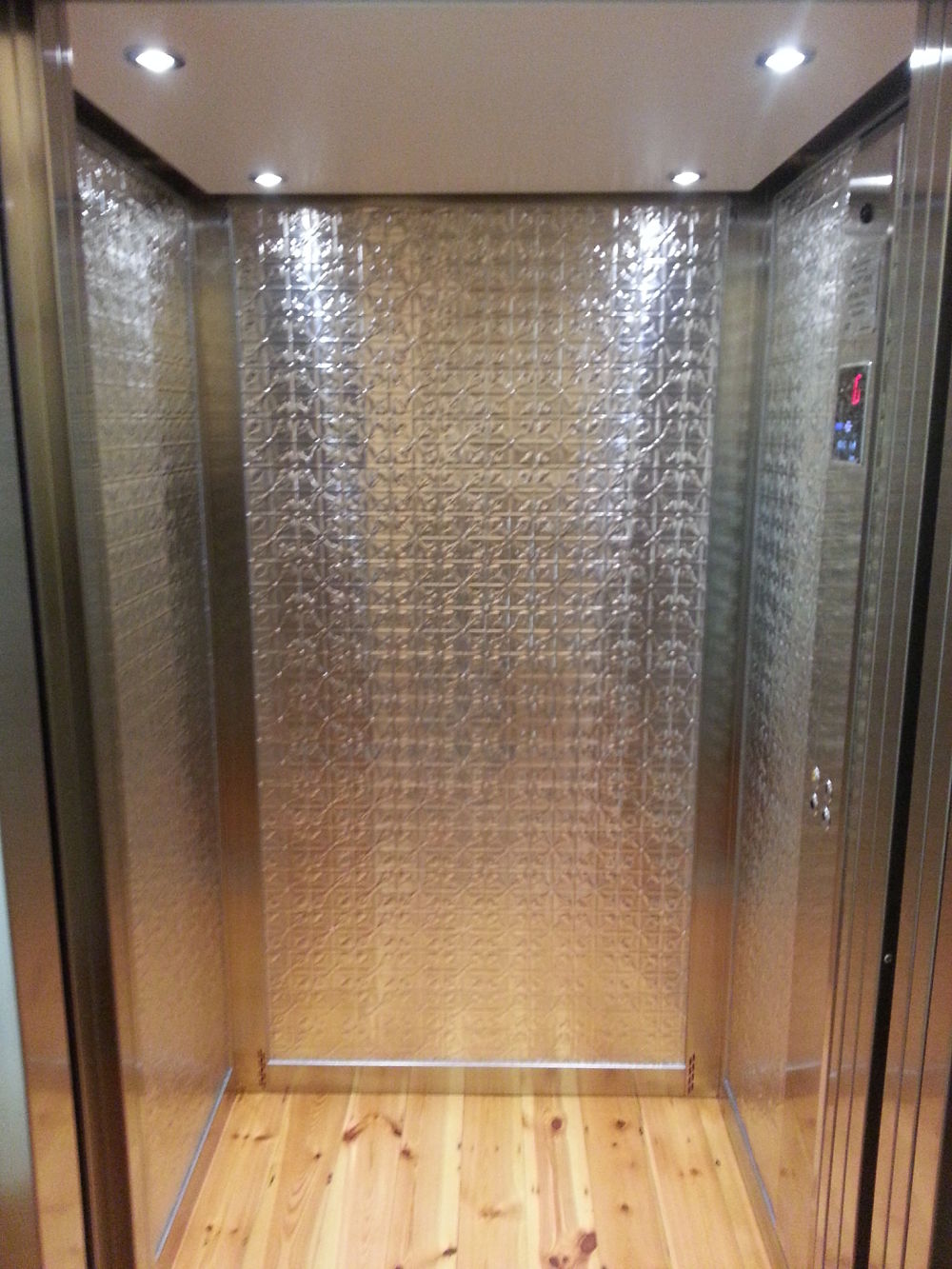 Medindie Design Elevator